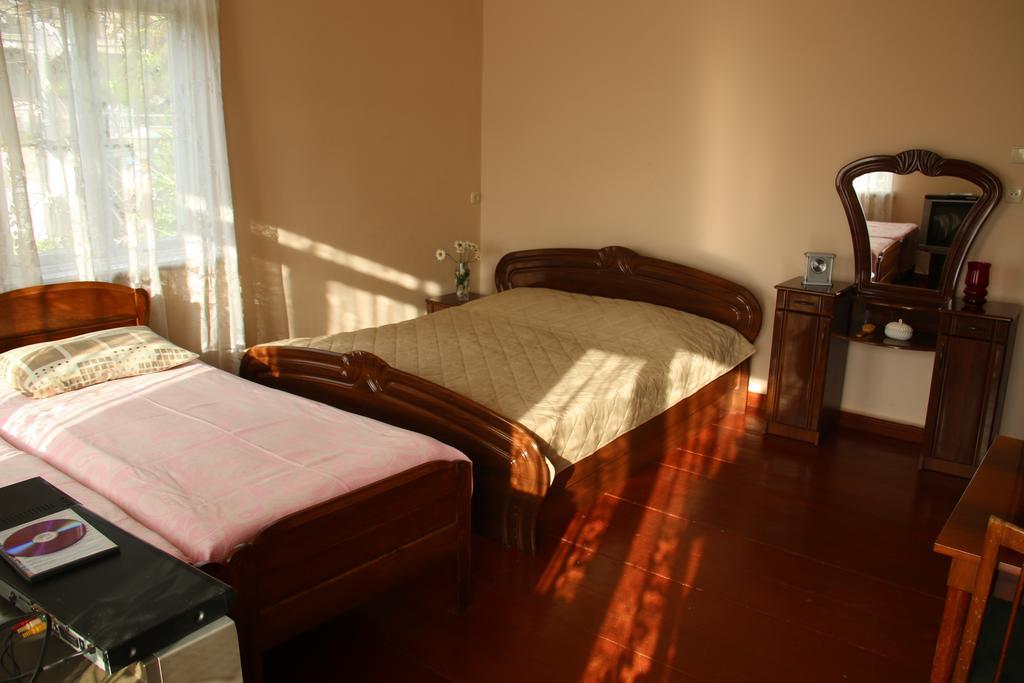 Achi Guest House Makhinjauri Bilik gambar