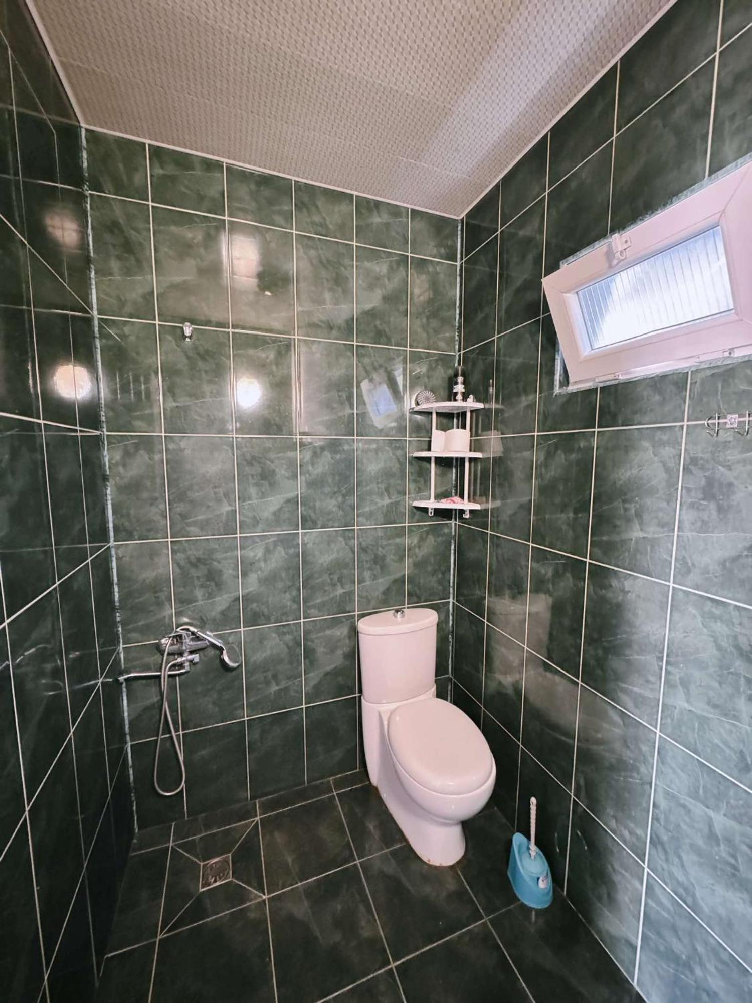 Achi Guest House Makhinjauri Luaran gambar