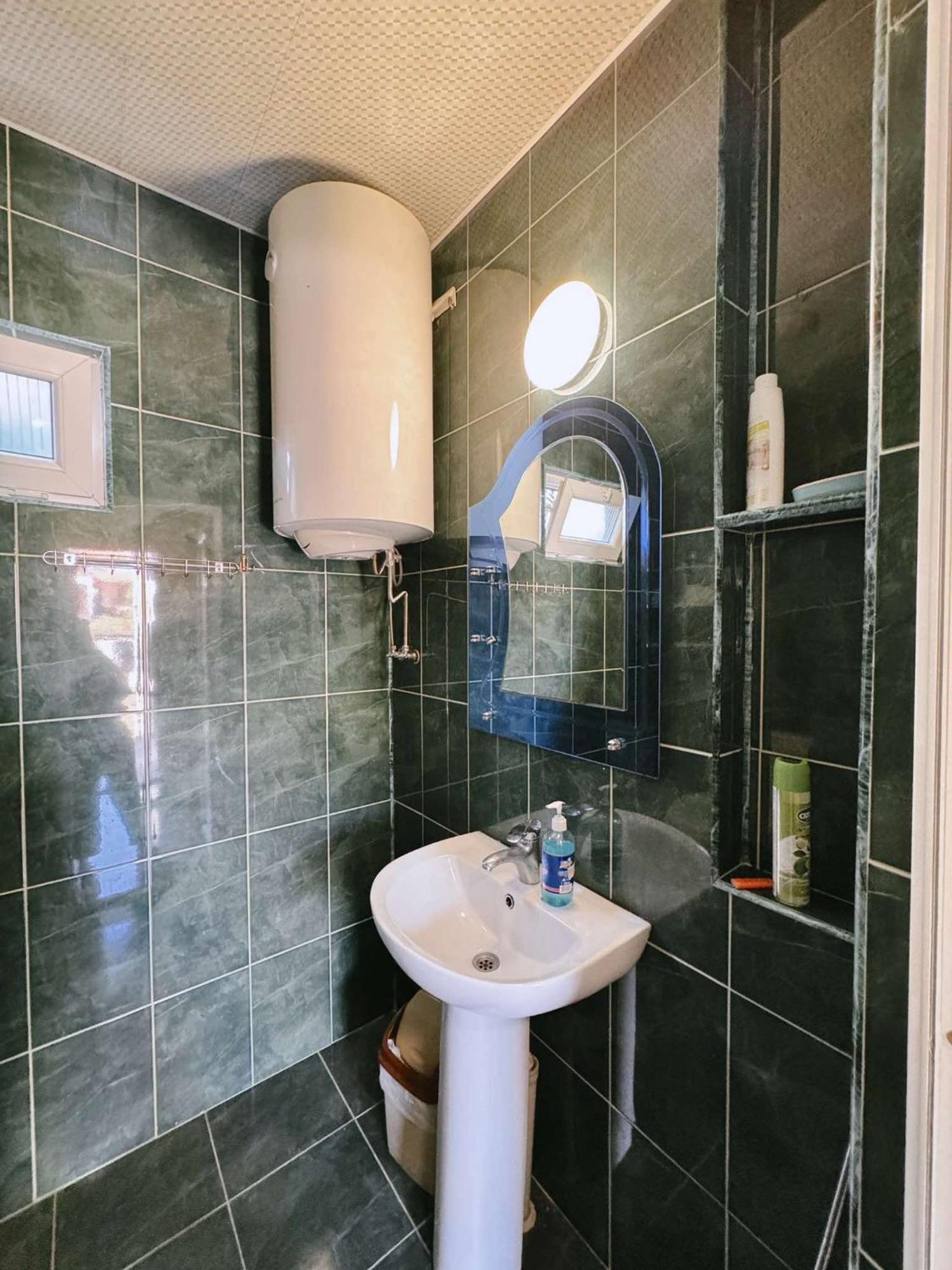 Achi Guest House Makhinjauri Luaran gambar