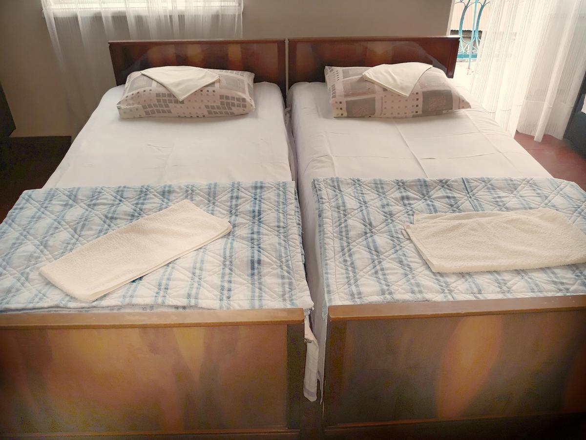 Achi Guest House Makhinjauri Luaran gambar
