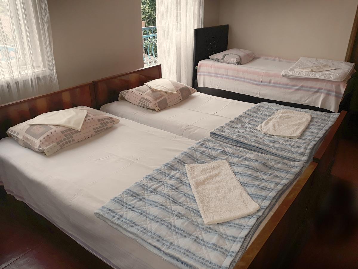 Achi Guest House Makhinjauri Luaran gambar